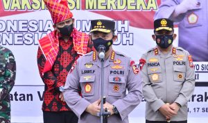 Tinjau Vaksinasi Serentak 31 Titik di Sumut, Kapolri Optimis, Target Indonesia Tercapai