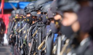 Kapolda Sulsel Lepas Pemberangkatan 201 Personel Brimob Bantu Pengamanan PON XX di Papua