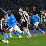 Napoli Rebut Puncak Klasemen Serie A Usai Kalahkan Juventus 2–1